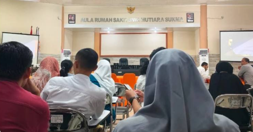 Rapat Evaluasi akreditasi internal bertempat di Aula Edelweis